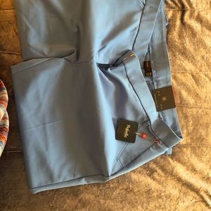 Rafael’s curvy Capri- light blue